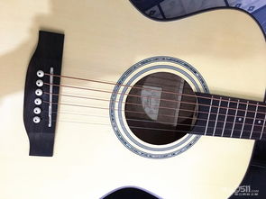 .............出幾乎全新吉他一把,還有幾節(jié)課沒上完,一同贈送 ..........