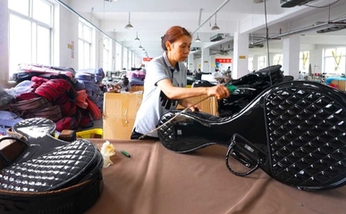 箱包消費旺 企業生產忙 樂器包市場的新機遇